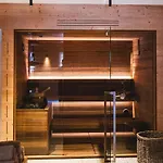 Naturae Wellness & 4*