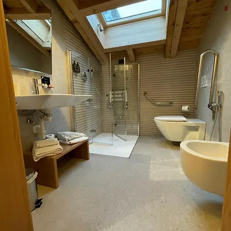 Naturae Wellness & 4*